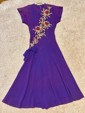 1940s Purple Cocktail Dress Gold & Pink Sequined Appliqué XS WWII 40s